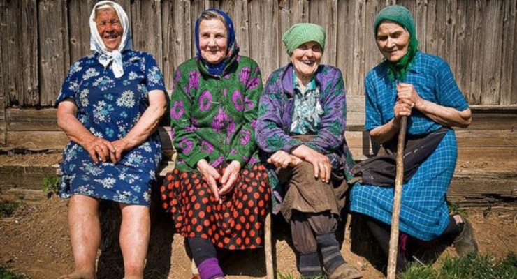 Пенсии в Украине: сколько получают депутаты, судьи и простые рабочие