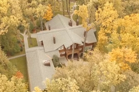 Активисты показали имение Добкина в Харькове