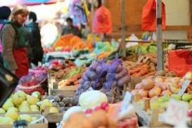 Что в Крыму подорожало с начала блокады: чеснок, алкоголь и похороны