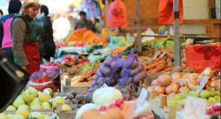 Что в Крыму подорожало с начала блокады: чеснок, алкоголь и похороны