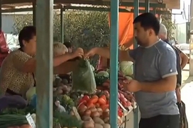 "Голодные" крымчане объедают Херсонскую область