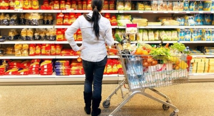 "В гривнах и в рублях - все очень дорого": цены в оккупированном Луганске