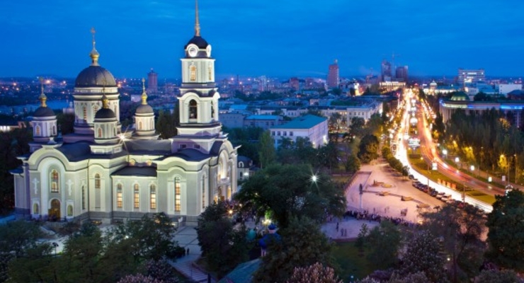 Жители оккупированного Донецка продают квартиры по $15 тысяч