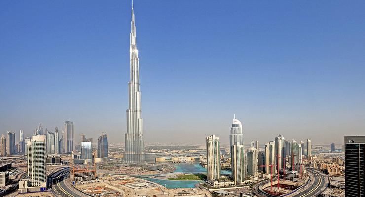 Туристов в Дубае просят одеваться более скромно