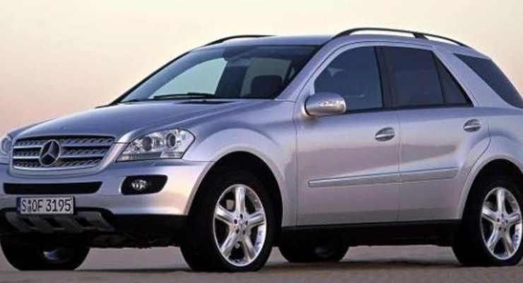 Шестеро депутатов-"бедняков" ездят на Mercedes