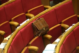 На содержании: названы самые богатые семьи депутатов