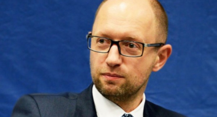 Яценюк о повышении соцвыплат: Соберем - гарантию даю! - поделим и добавим