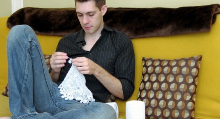 Умение вязать крючком: Неожиданные и забавные требования в вакансиях