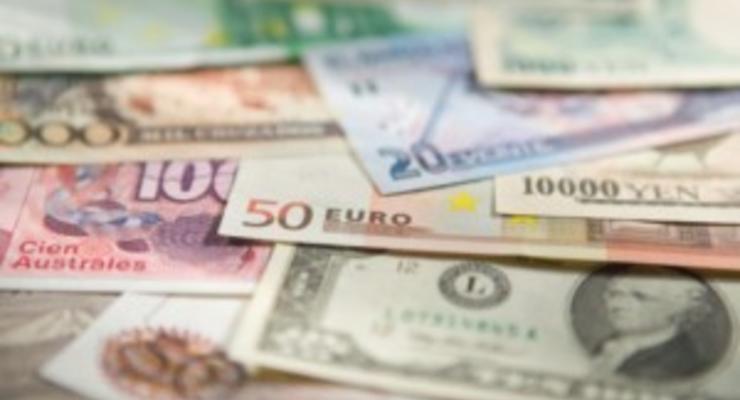 Официальный курс гривни НБУ укрепил до 21,7 грн/$1