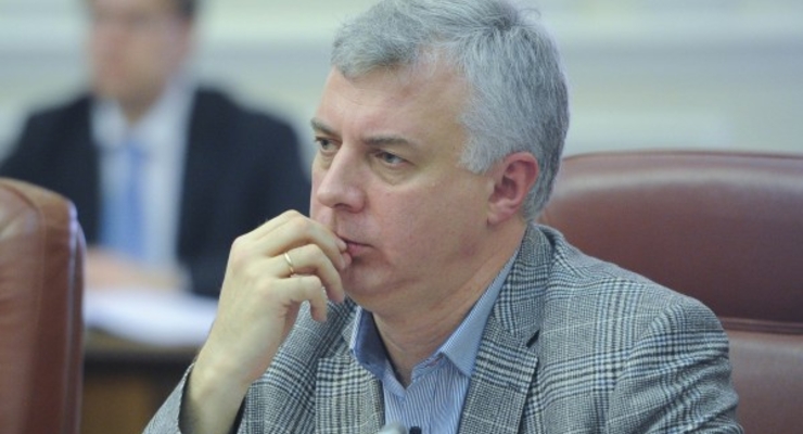 Стала известна зарплата министра образования