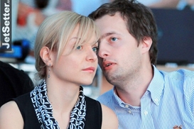 Жена Алексея Порошенко заработала в 14 раз больше него