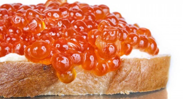 Новогодний стол 2015: эксперты оценили красную икру