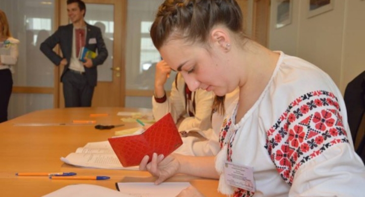 Выборы в Раду: кто потратил на телерекламу больше всех