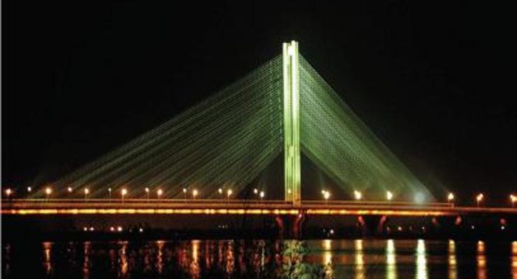 Движение на Южном мосту в Киеве будет ограничено