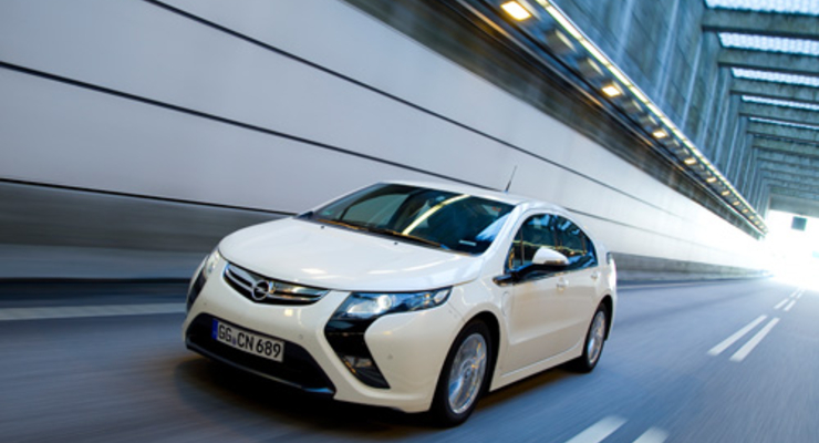 Tesla построит в Украине свои заправки