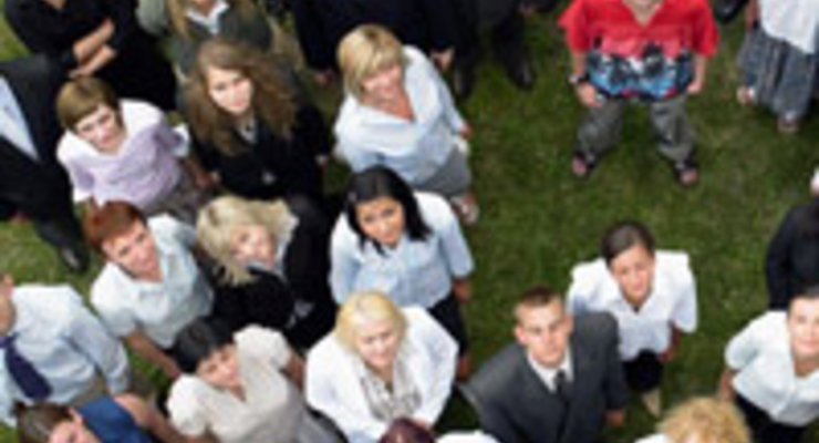 Согласно результатам опроса, американцы и европейцы выступают за поддержку украинских властей