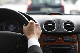 День автомобилиста: спрос на профессиональных водителей вырос на треть