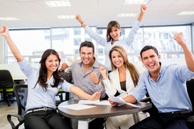 Как на праздник: 20% украинцев считают свой коллектив второй семьей