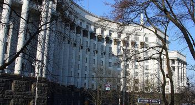 Кризис ухудшил финансовое положение каждого второго работника