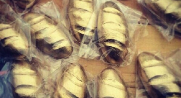 Золотой батон и коктейль Молотова: новые киевские сувениры