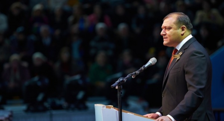 У Добкина с семьей - шесть иномарок