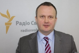 Министр Семерак живет на одну зарплату