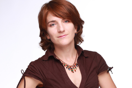 Анна Казимирова: «Ездить за границу нужно хотя бы для того, чтобы было с чем сравнивать»