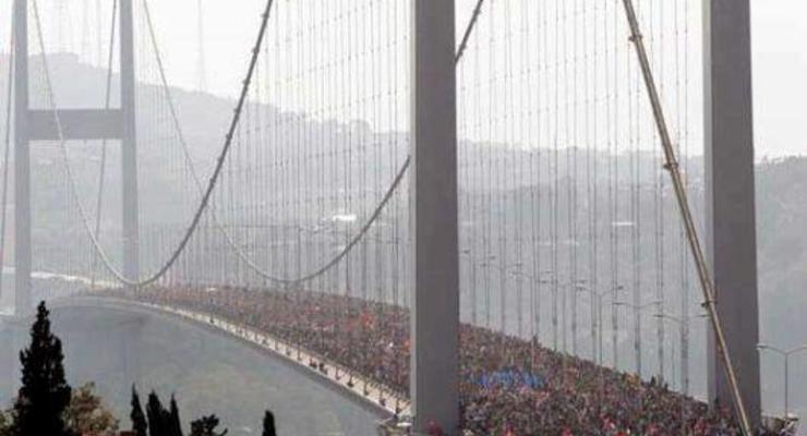 Массовые беспорядки распространяются по Турции