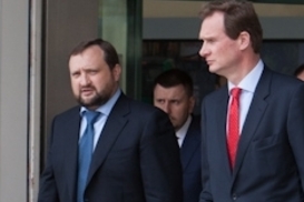 Присяжнюк: Аграрии завершат посев основных яровых культур до середины мая