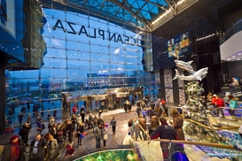Работа в Ocean Plaza: сколько платят в самом большом ТРЦ Украины