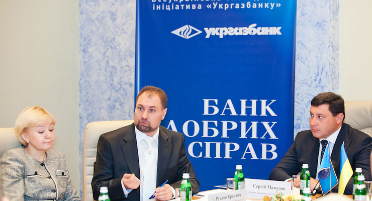 Деньги на благотворительность тоже любят счет