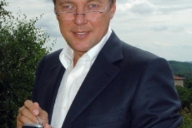 Юрий Ушенин: Путешествия хороши тем, что могут неожиданно изменить стандартное отношение к серьезным вещам