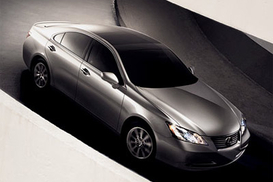 ES в шестом поколении от Lexus