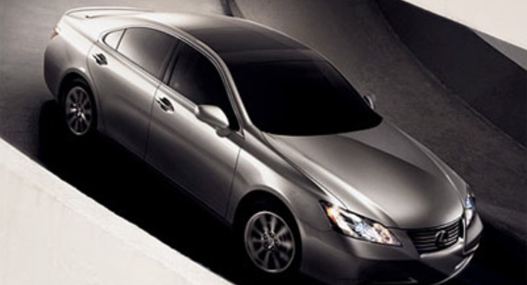 ES в шестом поколении от Lexus