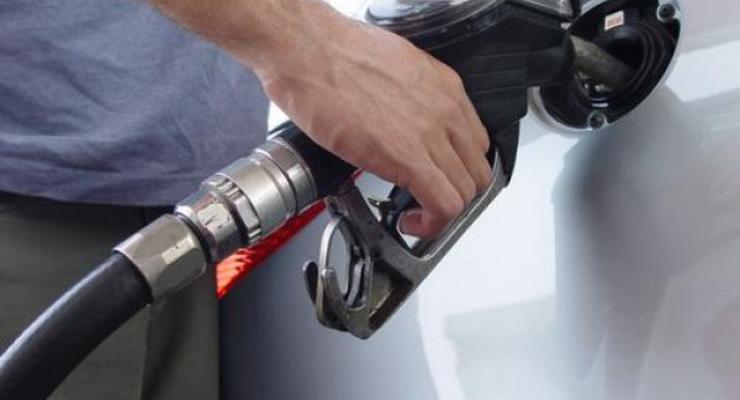 До конца июня цены на бензин могут упасть еще на 40 копеек