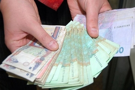 Чиновники на треть увеличили выплаты чернобыльцам