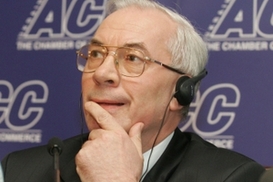 Кабмин Азарова хочет потратить треть миллиарда гривен на цифровое телевидение