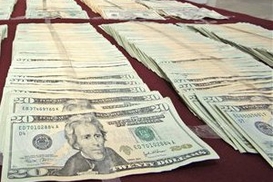 Азаров поручил выйти на положительное сальдо торгового баланса в $1,5 млрд к 2015 году
