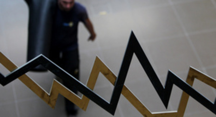 Украинские рынки открылись агрессивными распродажами