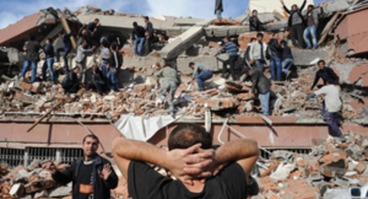 В Турции больше не ищут жертв землетрясения