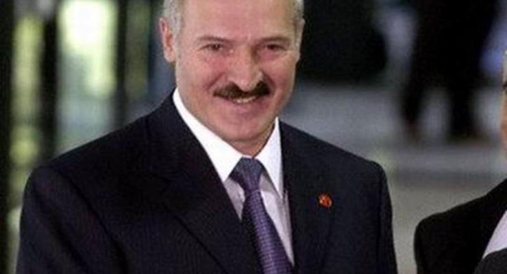 Лукашенко воюет с революционерами через соцсети