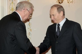 Украина готова пойти на уступки России, - Азаров