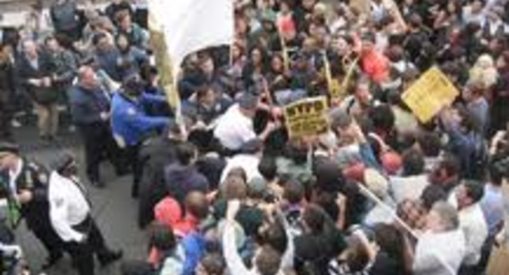 Протесты в США набирают обороты