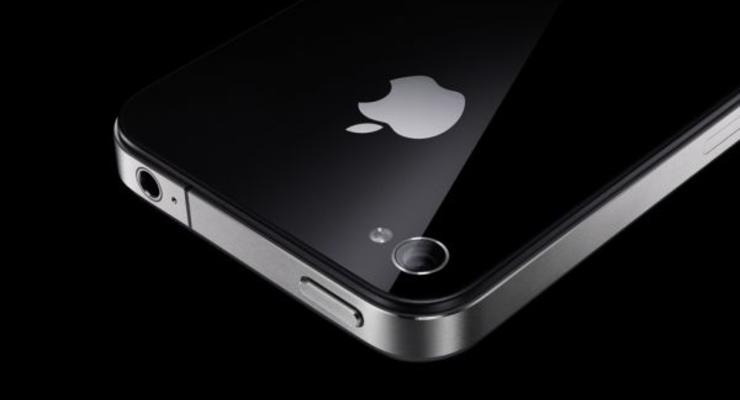 Акции Apple подскочили в первый день продаж нового iPhone 4S