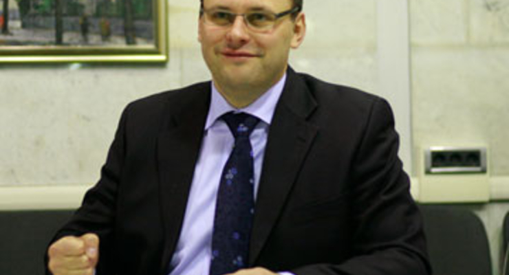 Каськив открывает окно для инвесторов