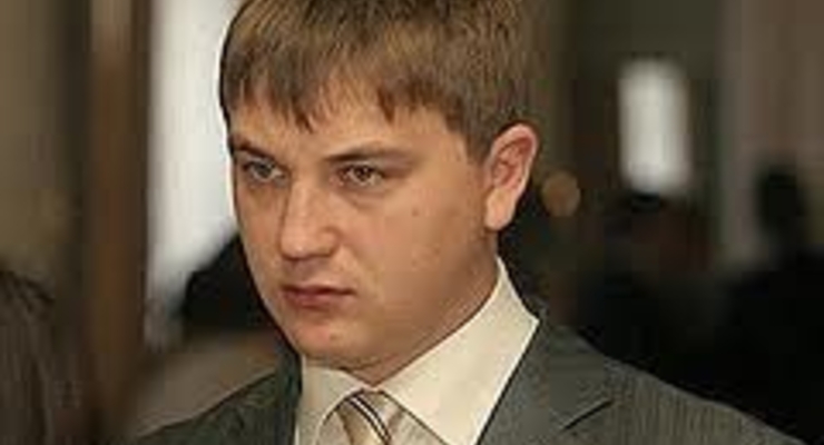 На предприятиях семьи БЮТовца устроили «маски-шоу»