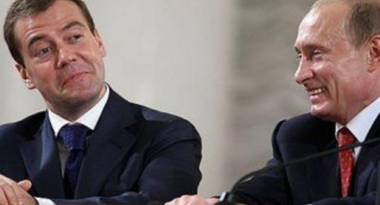 Медведев объяснил, почему уступает президентское кресло Путину