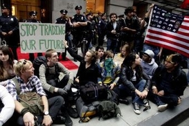 В Нью-Йорке "оккупировали" Уолл-Стрит