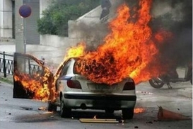 В Киеве продолжается эпидемия ночных поджогов автомобилей