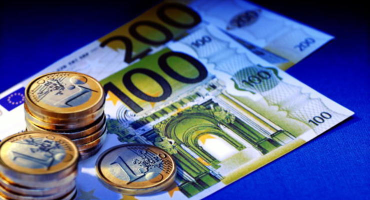 Евро дешевеет - официальные курсы валют на 14 сентября
